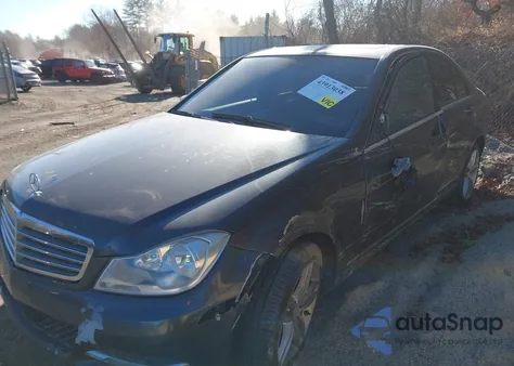 2013 Mercedes-Benz C 300 Luxury 4Matic from USA, damaged, VIN WDDGF8AB6DR276718